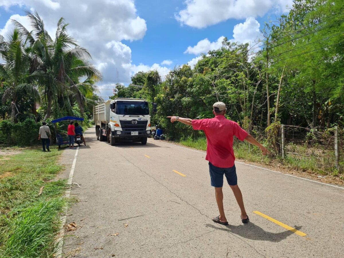 ซ่อมถนน9